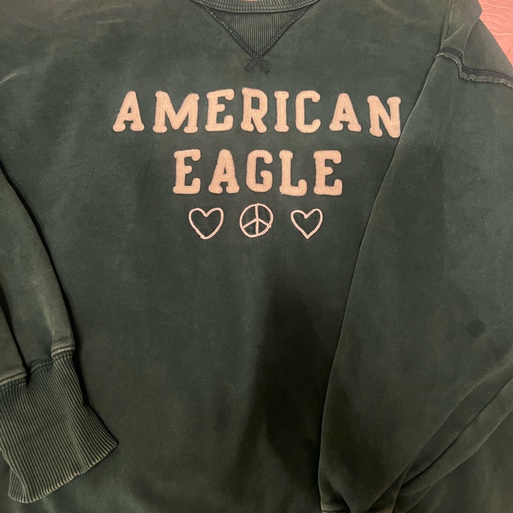 American Eagle women’s sweatshirt green size s